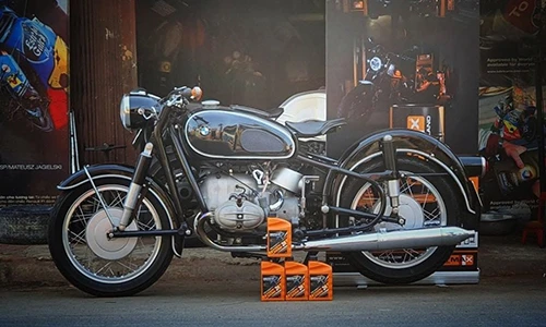 BMW R69s hơn 50 tuối tại Việt Nam mạnh mẽ hơn nhờ Rymax