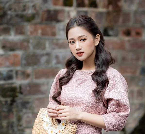 Hoa khôi Thanh lịch Miss & Mister Hà Nội 2022 đẹp tựa tiên nữ