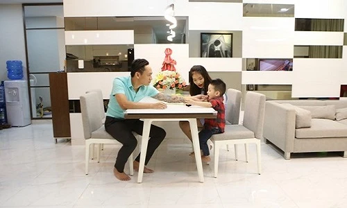 Sau quá khứ "đốt tiền", Duy Mạnh giờ sống trong căn nhà ra sao?