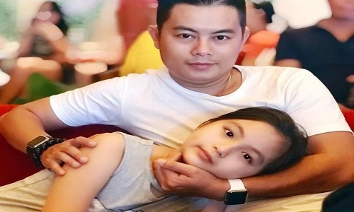 Bố khoe ảnh chân dung do con gái 9 tuổi chụp đẹp chẳng kém thợ