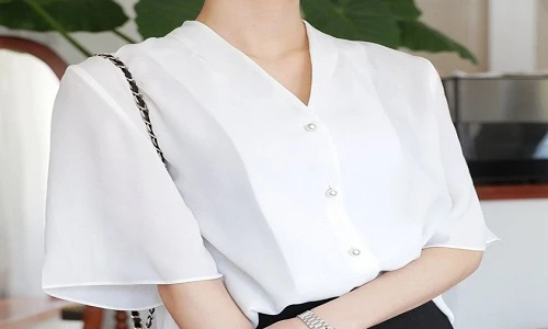 Kiểu áo công sở cực hot trên MXH thời gian qua có gì đặc biệt?