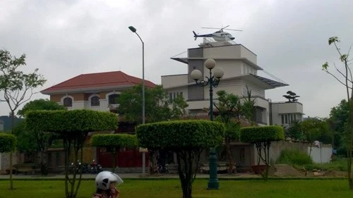 Biệt thự có trực thăng đậu nóc của "trùm" cá độ vừa bị bắt