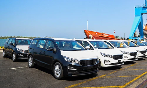 Kia Grand Carnival lắp ráp tại Việt Nam xuất khẩu sang Thái