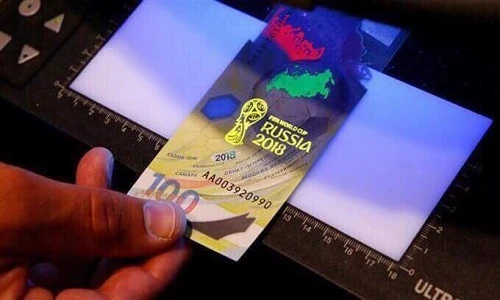 Cận cảnh đồng tiền lưu niệm World Cup 2018