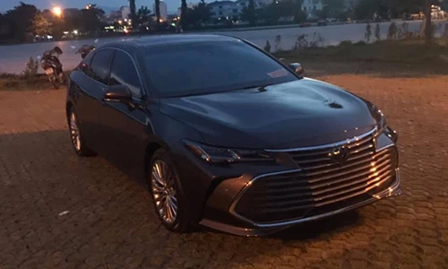 Chi tiết Toyota Avalon 2019 hơn 3 tỷ đồng về Việt Nam 