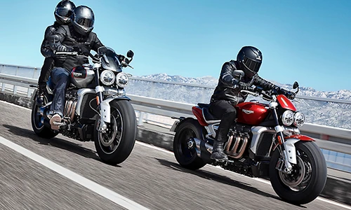 Triumph Rocket III 2019 ra mắt hai phiên bản R và GT