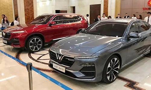 VinFast hoãn tăng giá xe, tiếp tục chính sách "3 không"