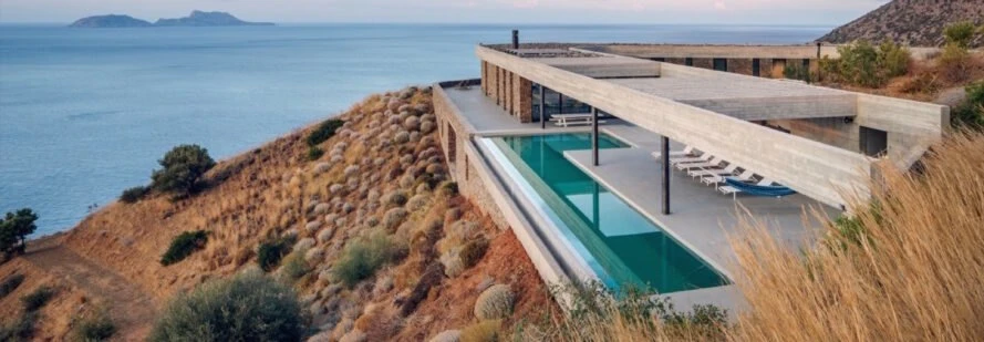 Ngôi nhà chạy bằng năng lượng mặt trời trên đỉnh đồi