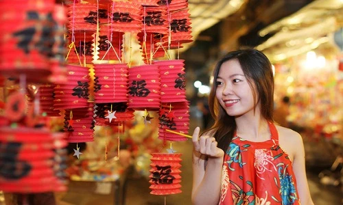 Ảnh: Phố lồng đèn Sài Gòn rực rỡ trước Tết Trung thu