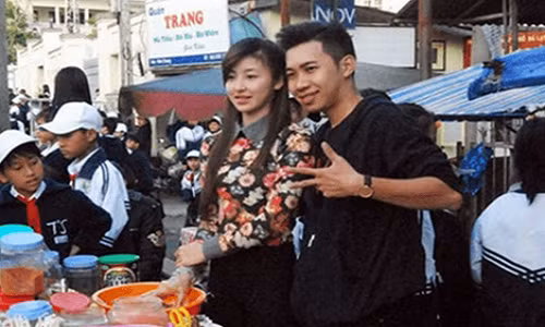 Hot girl bánh tráng trộn bất ngờ xuất hiện trên báo Hàn