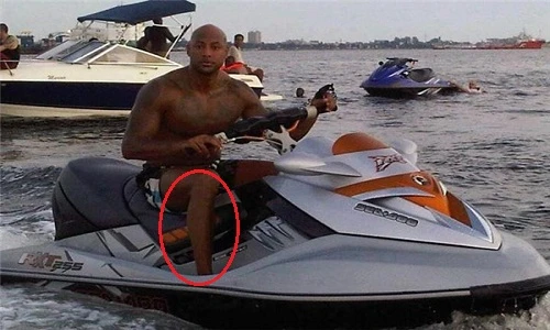 Chết cười với những anh chàng tập gym phiên bản lỗi