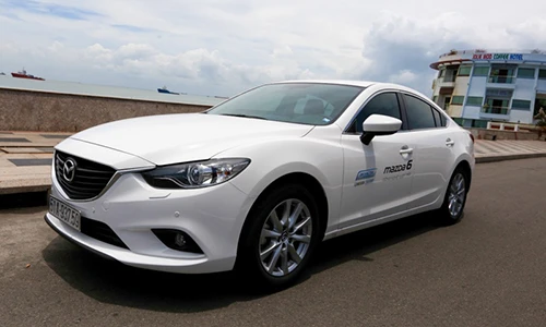 Mazda6 đời 2016 giảm giá 140 triệu đồng tại Việt Nam