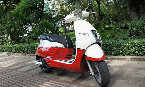 Xe tay ga Peugeot Django 68 triệu tại Việt Nam có gì?