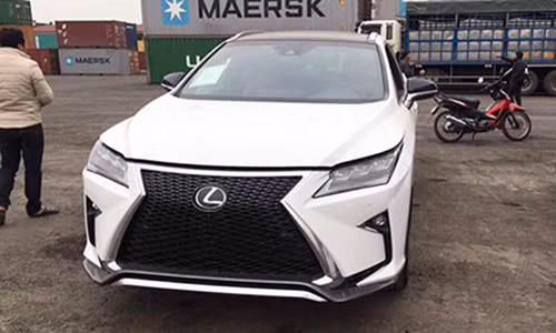 “Đập thùng” Lexus RX350 F-Sport giá gần 4 tỷ tại Hà Nội