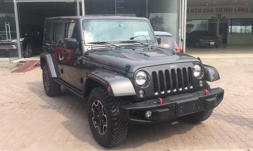 Cận cảnh Jeep Wrangler 2016 giá 4,2 tỷ tại Hà Nội 