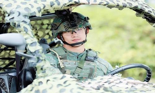 Dân mang phát sốt với “Hậu duệ mặt trời” phiên bản đời thật