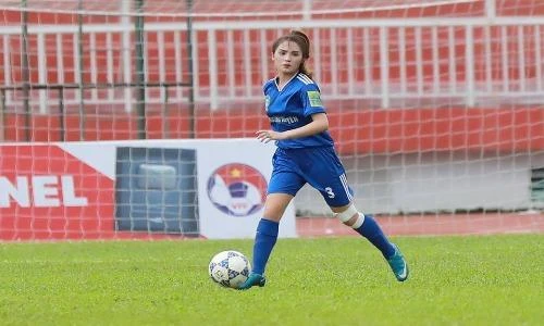 Nữ cầu thủ 20 tuổi Thái Nguyên gây mê dân mạng vì quá sắc nét