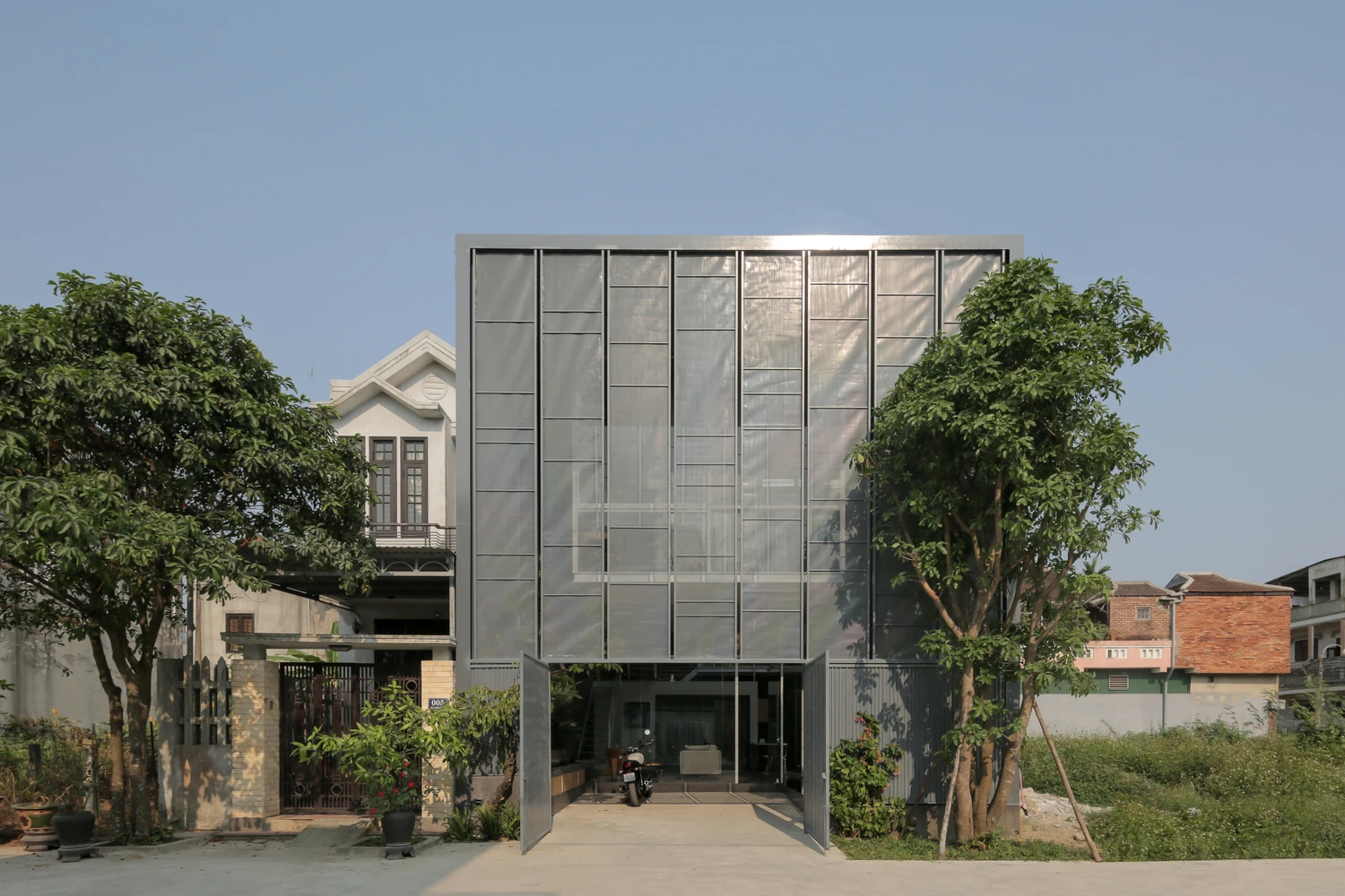 Báo Mỹ “tò mò” ngôi nhà thích ứng với môi trường tại Huế 