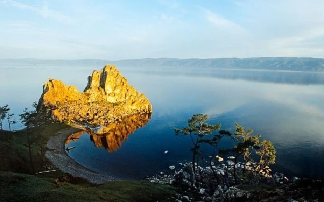 Bí ẩn hồ nước chứa 1.600 tấn vàng không ai dám trục vớt