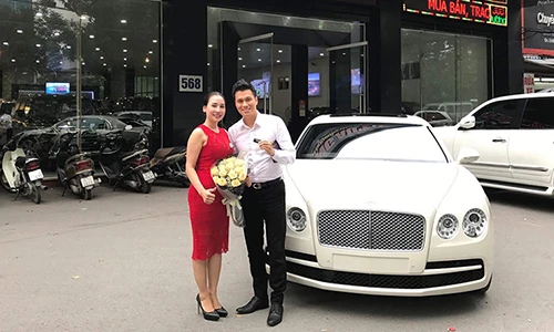 Siêu xe sang Bentley 11 tỷ đồng của sao “người phán xử”