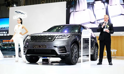 Range Rover Velar "chốt giá" từ 4,895 tỷ tại Việt Nam