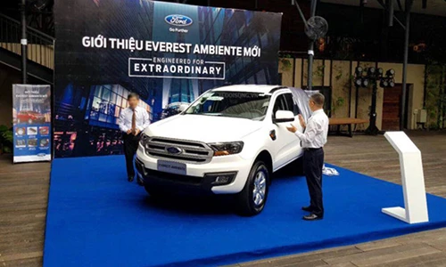 Xe Ford Everest Ambiente MT giá từ 850 triệu tại VN