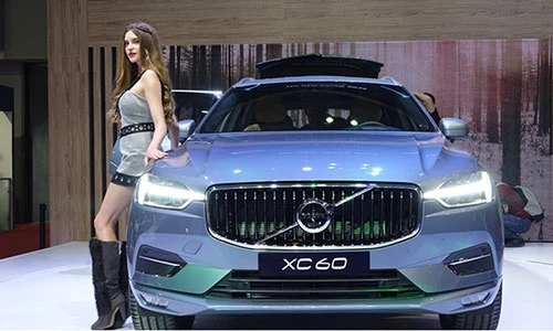 Volvo XC60 2018 “chốt giá” 2,45 tỷ đồng tại Việt Nam