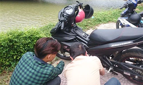 Xe máy Yamaha Exciter 150 bị đổi màu sơn "kênh giá"