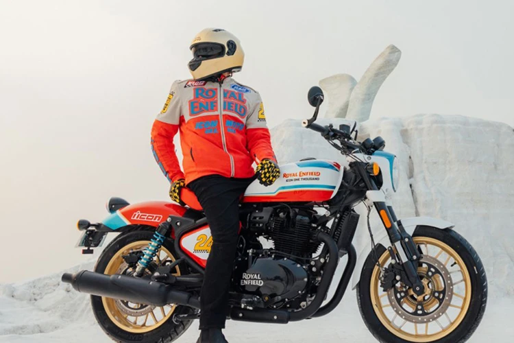 Ngắm "xế nổ" Royal Enfield Shotgun 650 đẹp mê ly chỉ 122 triệu đồng