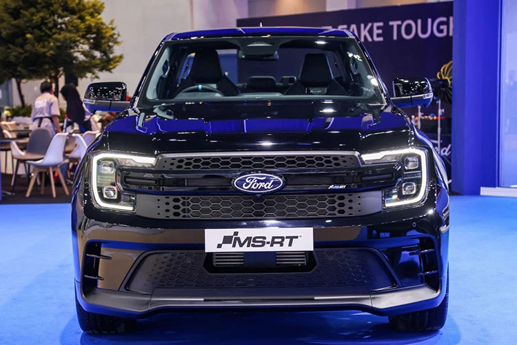 Cận cảnh Ford Ranger MS-RT 2025 "siêu ngầu", giá 1,32 tỷ đồng