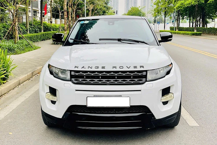 Range Rover Evoque sang chảnh bán 530 triệu, rẻ ngang Toyota Raize