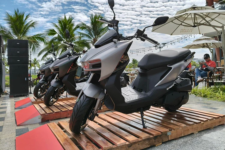 Cận cảnh xe ga SYM NAGA 150 từ 49,5 triệu tại Việt Nam