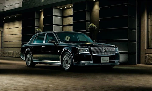 Sedan hạng sang Toyota Century đắt giá ngang siêu xe