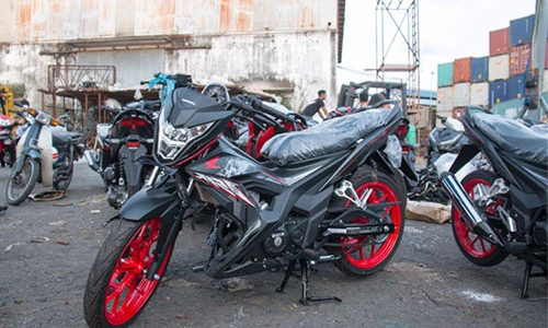 "Đập thùng" xe máy Honda Sonic 2018 giá 70 triệu ở Sài Gòn