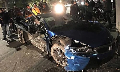 Sốc với thiếu gia u18 lái siêu xe 7 tỷ 2 lần “nát đầu”