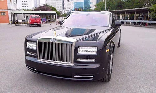 "Đập thùng" xe sang 30 tỷ Rolls-Royce Phantom tại Hà Nội