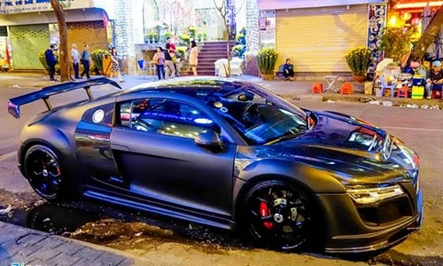 Audi R8 tại Việt Nam "độ đồ chơi" trị giá 1 tỷ đồng