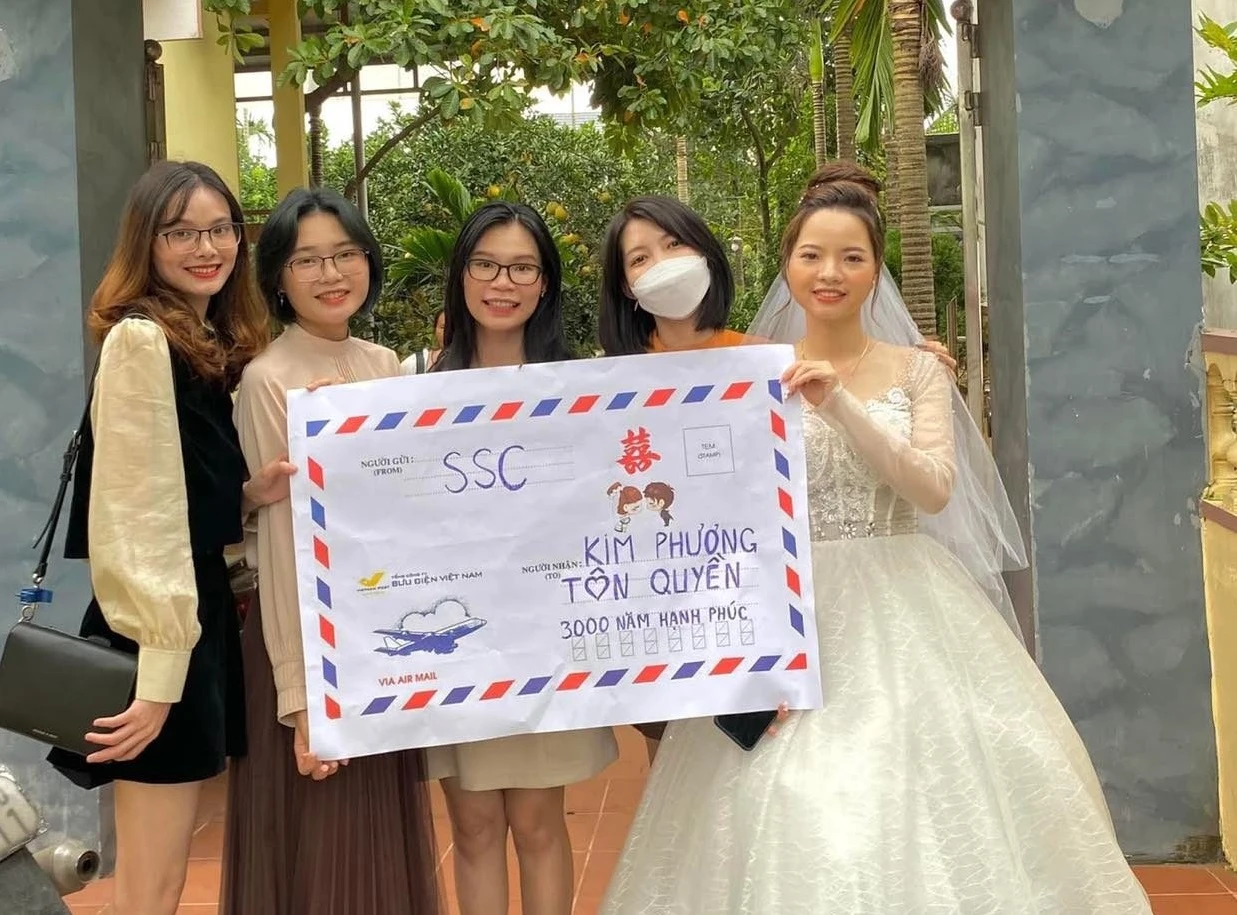 Phong bì mừng cưới chuẩn "bà Tân Vlogs" trở lại và lợi hại hơn xưa