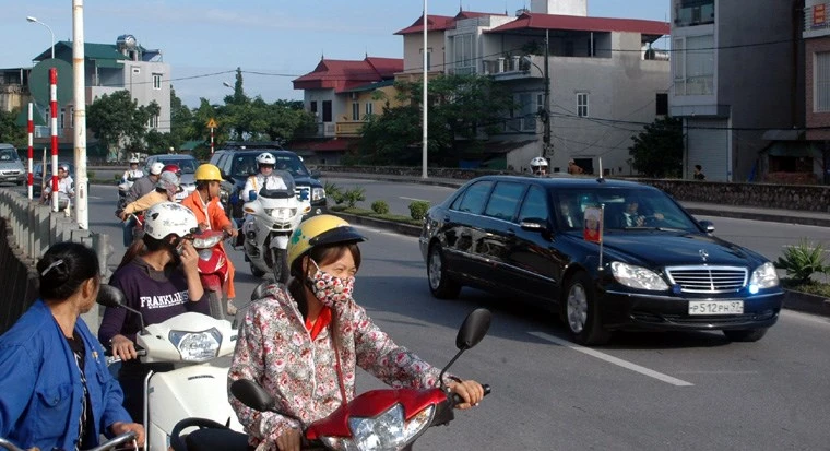 Khám phá siêu xe hộ tống Tổng thống Nga Putin