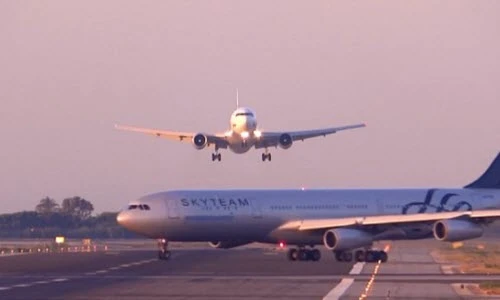 Những vụ máy bay hạ cánh nguy hiểm nhất thế giới