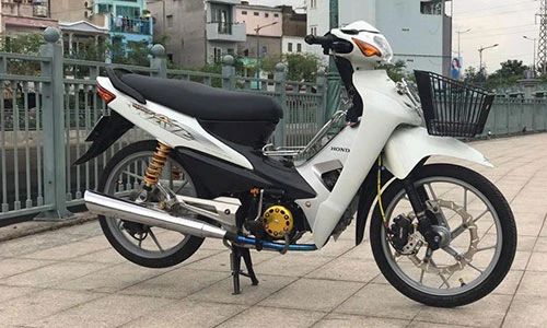 Dân chơi Sài Gòn độ "xế cỏ" Honda Wave Alpha cực chất