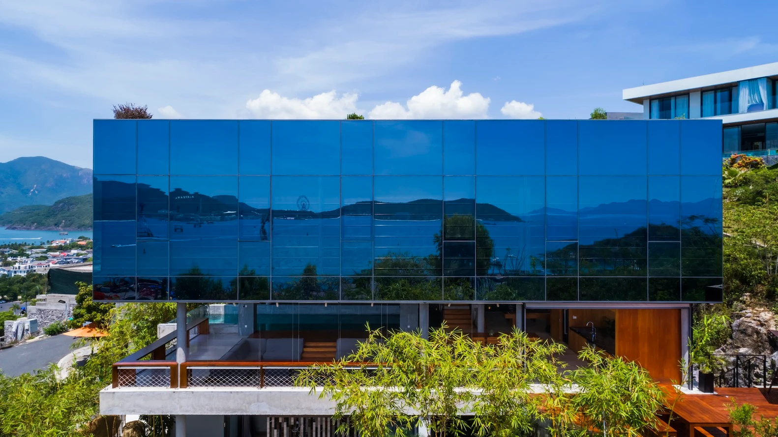 Biệt thự Nha Trang hướng biển đẹp ngỡ ngàng trên báo Mỹ