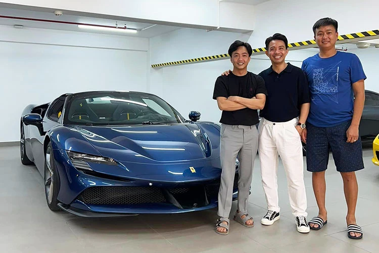 Siêu ngựa Ferrari SF90 Spider hơn 38 tỷ "về chuồng" nhà Cường Đô la