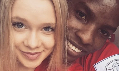 Vợ bầu trắng xinh như thiên thần của ngoại binh Hải Phòng