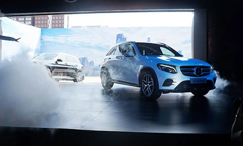 Mercedes-Benz GLC 2016 giá từ 1,7 tỷ tại VN có gì?