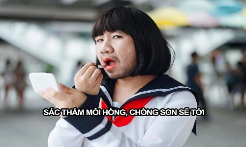 Anh chàng phá nát hình tượng nữ sinh Nhật bị chế ảnh tơi bời