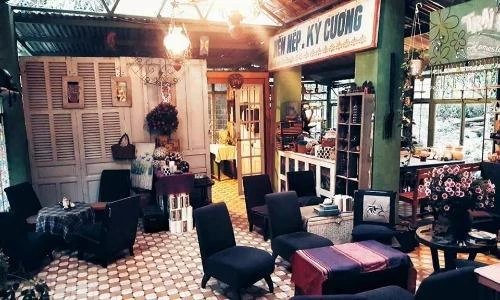 Lạc lối ở "Trại điên" dành cho giới trẻ tại Đà Nẵng