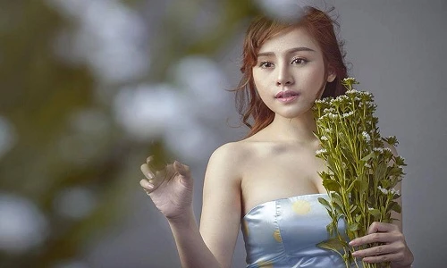 Ảnh mới của Bà Tưng khiến dân mạng kinh ngạc 