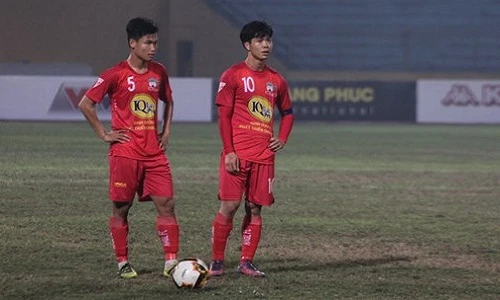 Công Phượng đón sinh nhật buồn tại Hà Nội