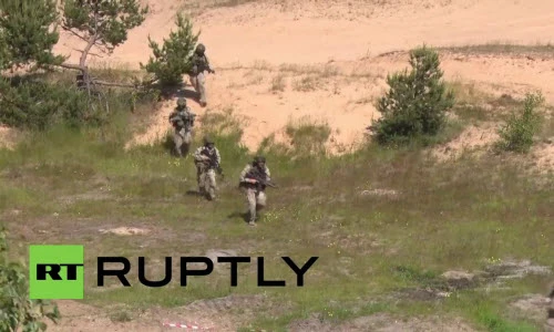 Video: NATO tập trận cách biên giới Nga 200 km